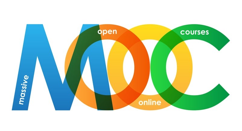 ¿En qué consiste un curso MOOC?